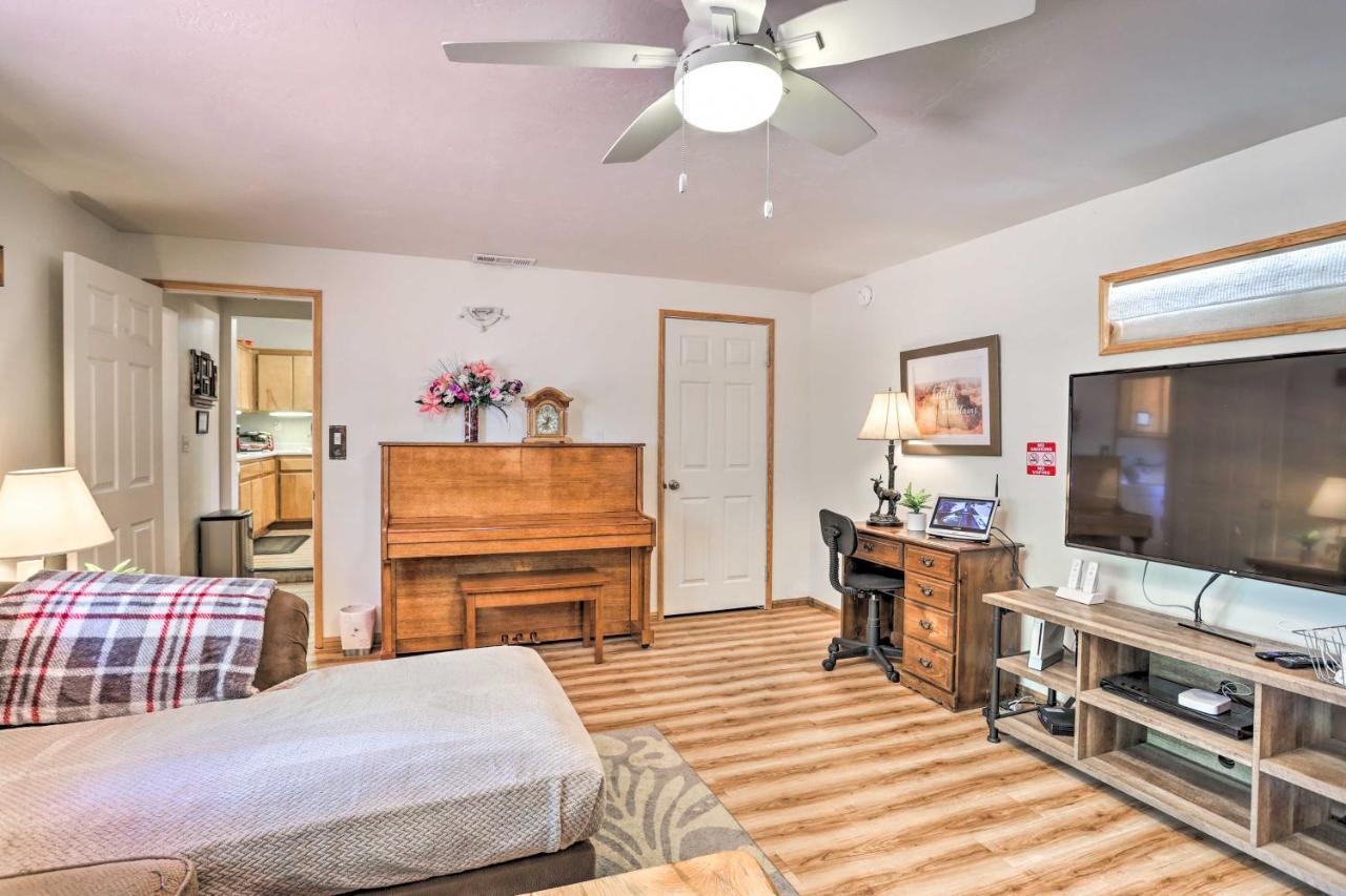 Big Bear Cabin With Deck And Hot Tub, Near Resorts! Биг Бэар Лейк Экстерьер фото
