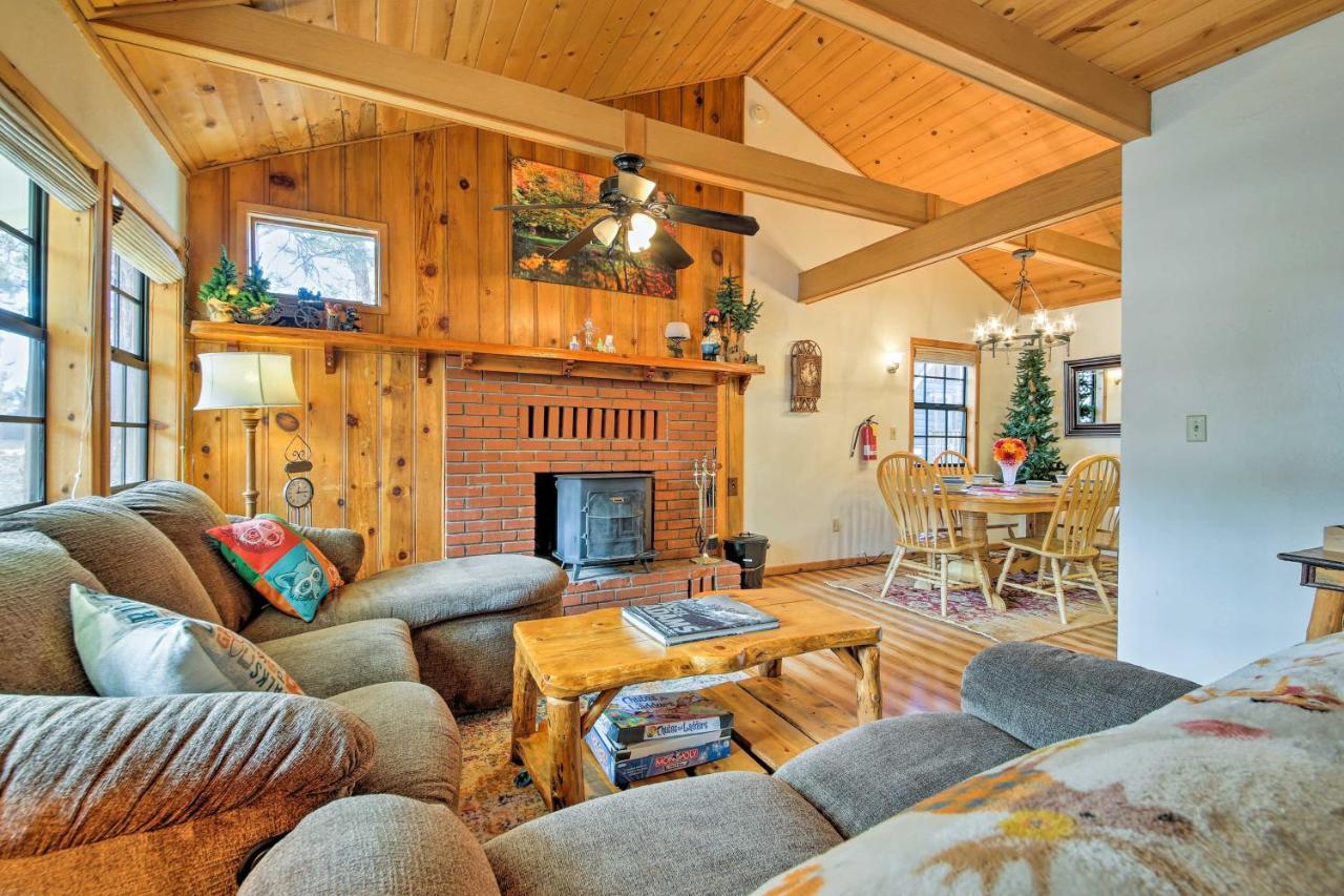 Big Bear Cabin With Deck And Hot Tub, Near Resorts! Биг Бэар Лейк Экстерьер фото